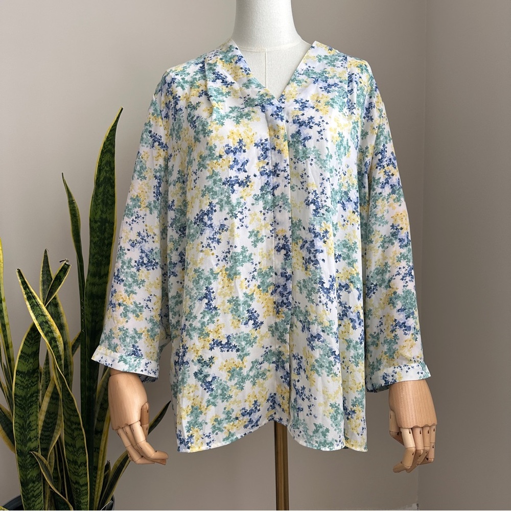 Investments Woman Floral Tunic Blouse 1X Polyester V-Neck 3/4 Sleeve Watercolor